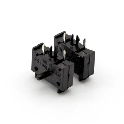 Suporte de fusível de mini lâmina para montagem em PCB com espaçadores